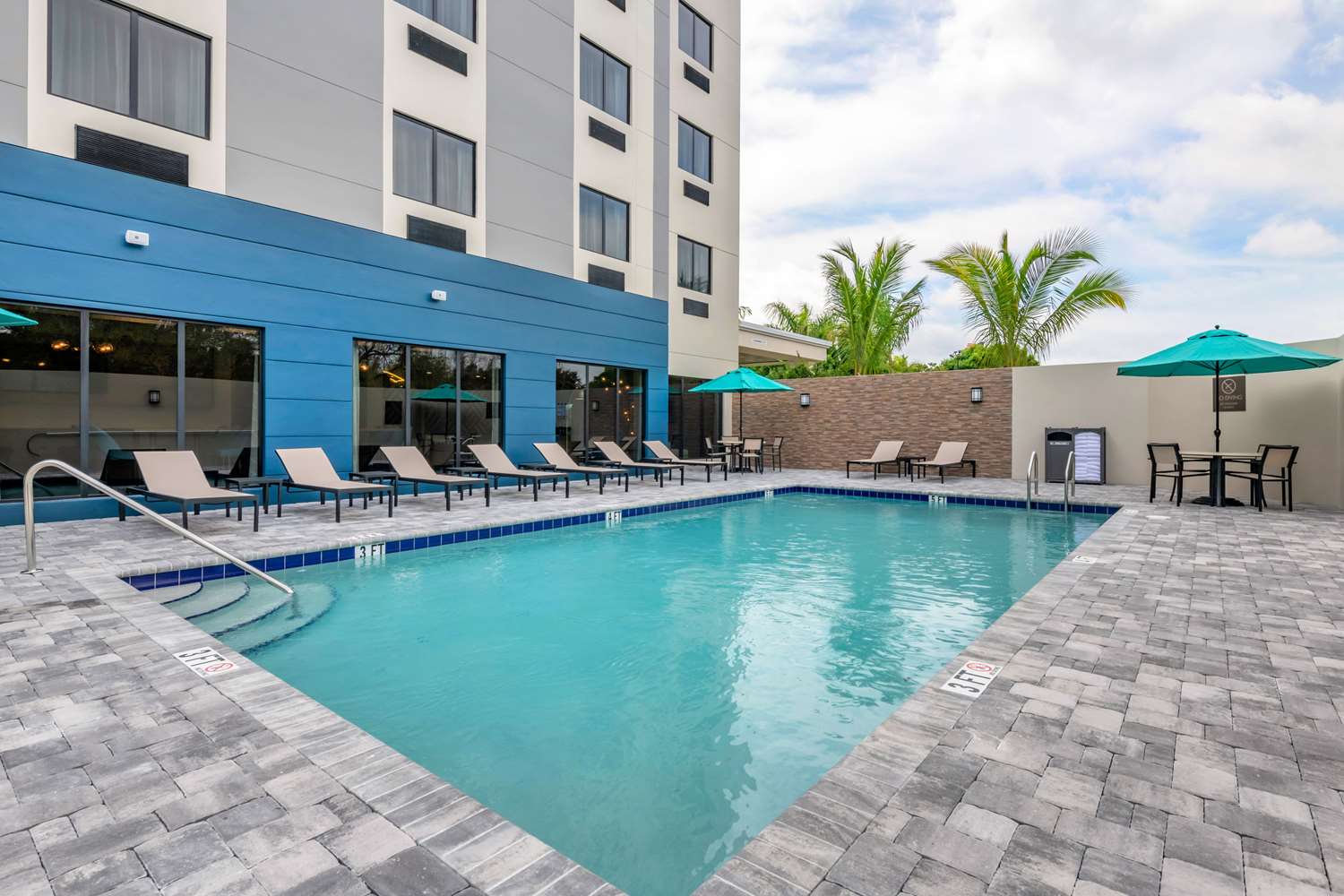 Comfort Suites Stuart Hutchinson Island 4/14