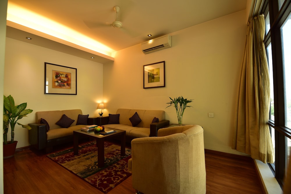 HOTEL SURYA ROYAL 21/41