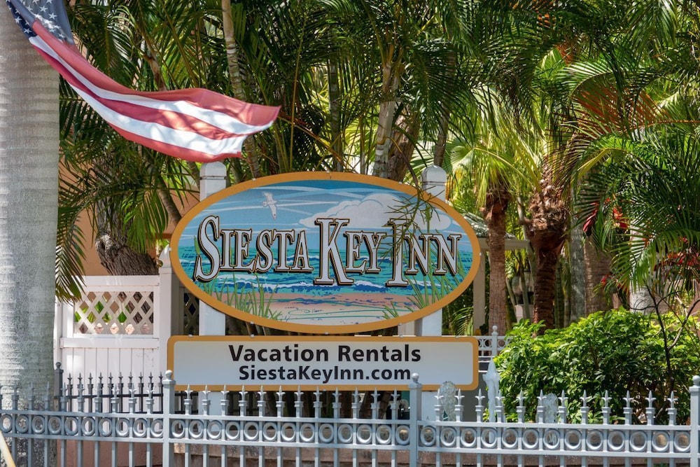 Siesta Key Inn 3/50