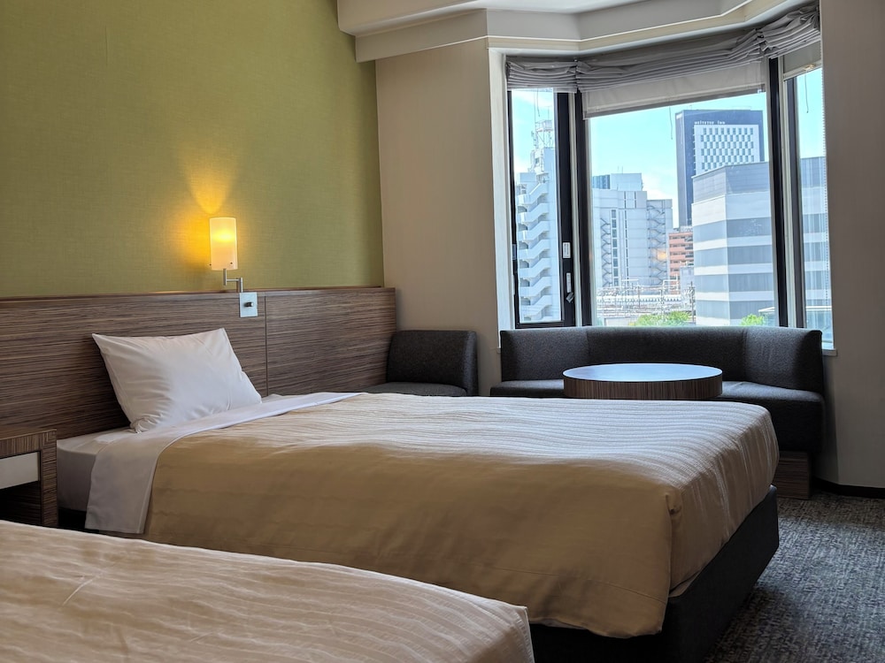 DELUXE, TWIN BEDS, SMOKING