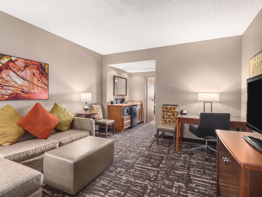 Embassy Suites by Hilton Dallas Frisco Hotel and Convention Center 40/63