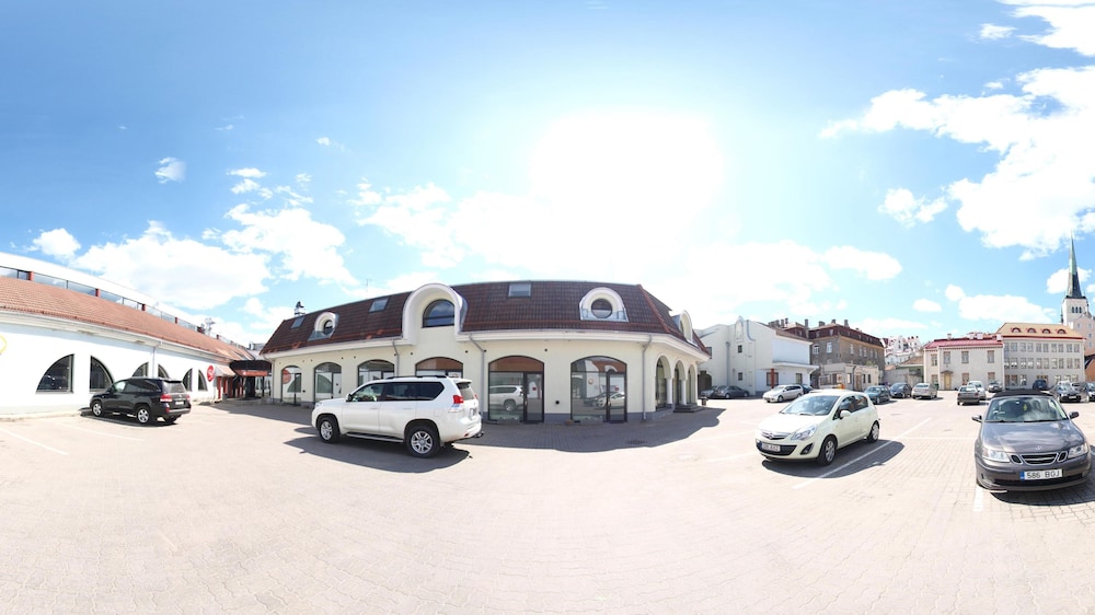 Braavo Spa Hotel 43/45