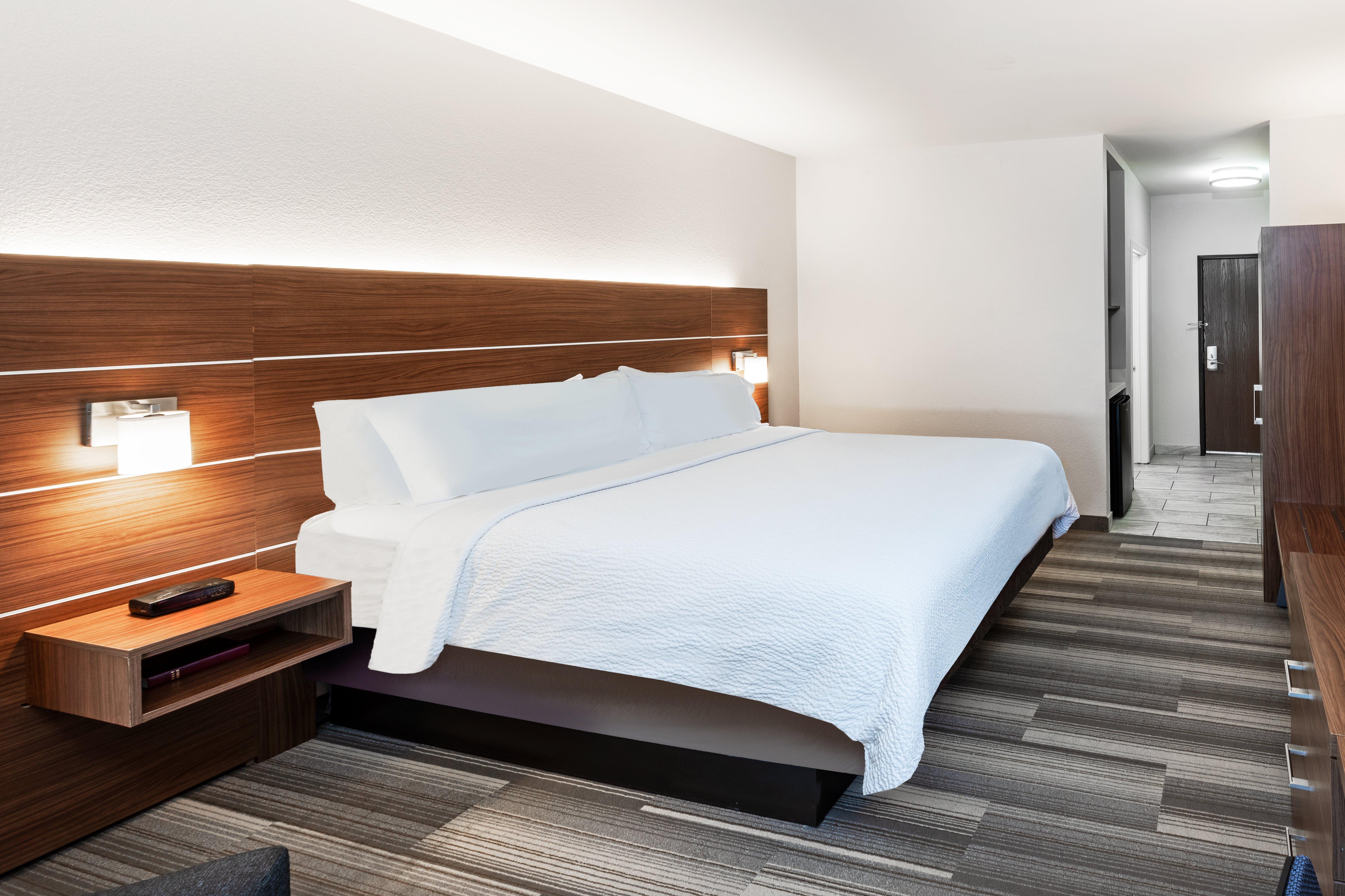 غرفة قياسية بسرير مزدوج، Holiday Inn Express Hotel And Suites Del Rio 4/8