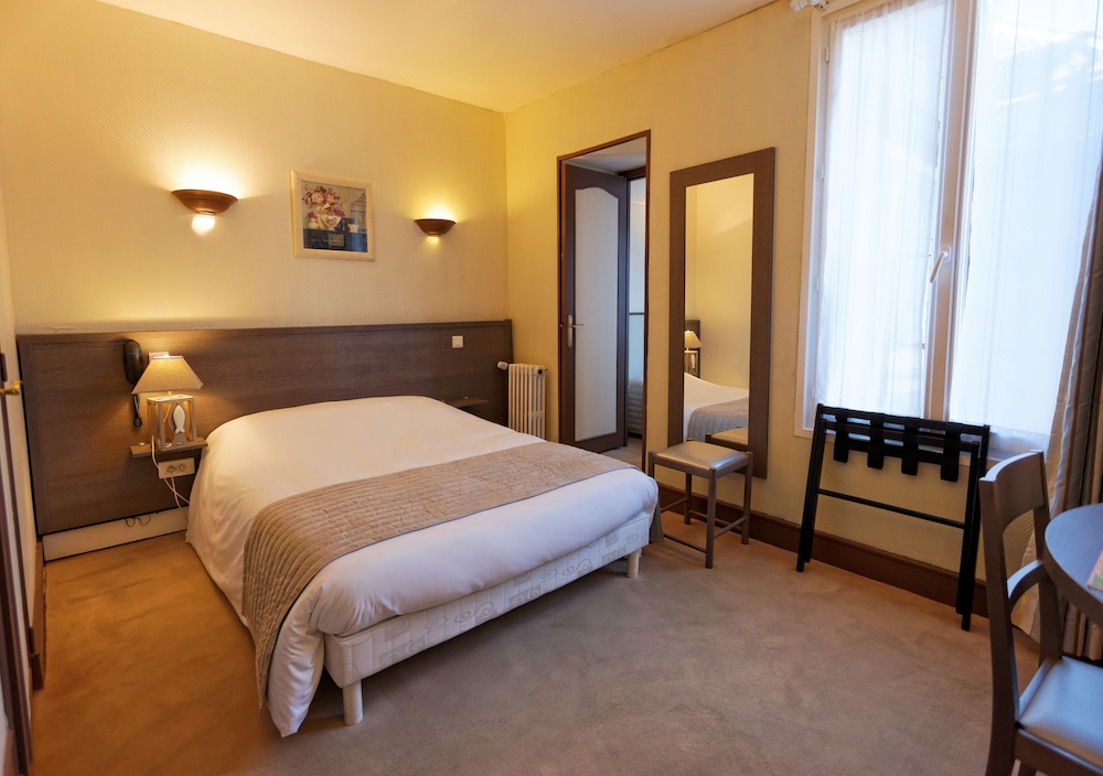 CITOTEL BEAUSEJOUR 11/66