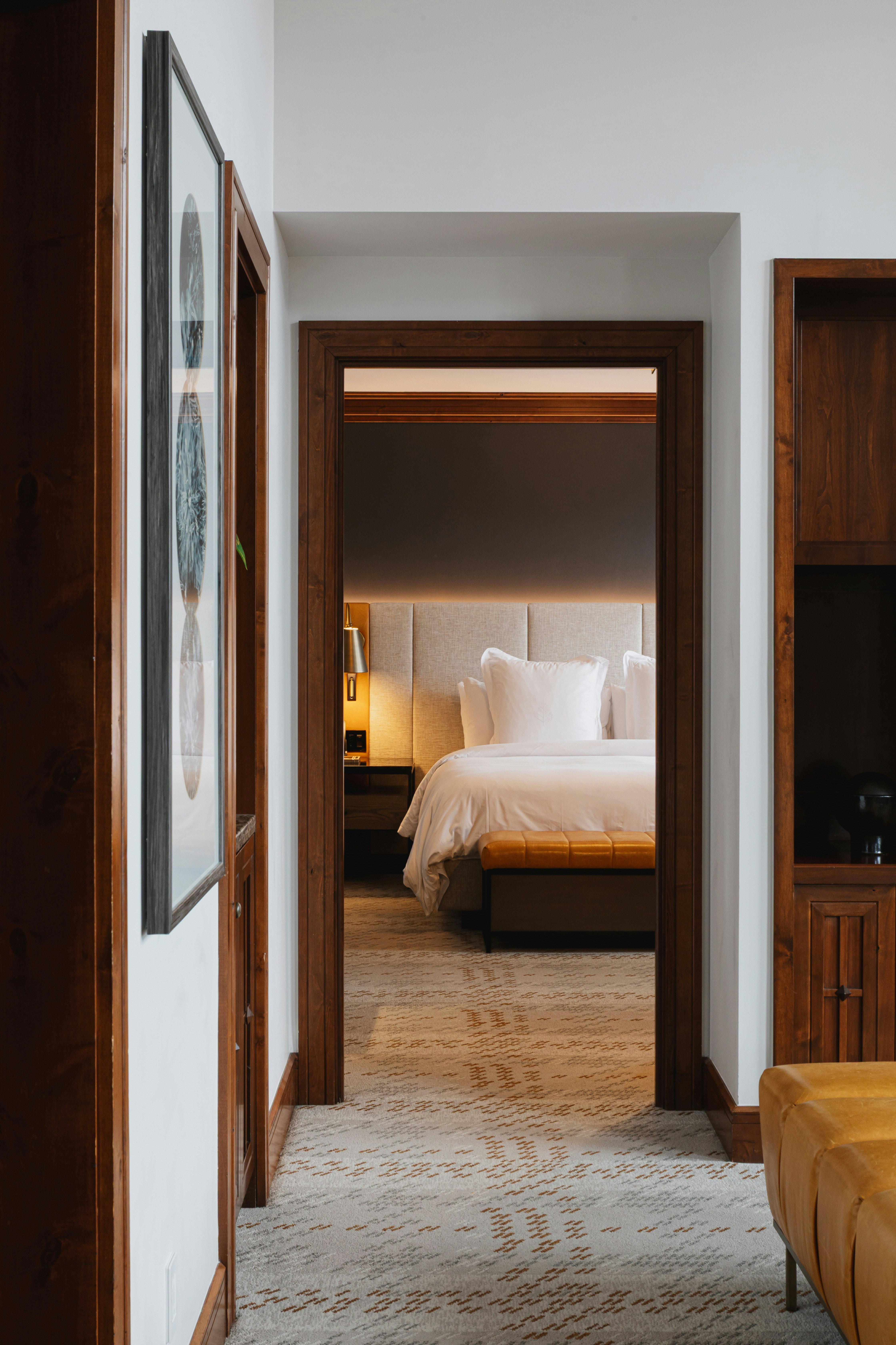 Summit, Suite