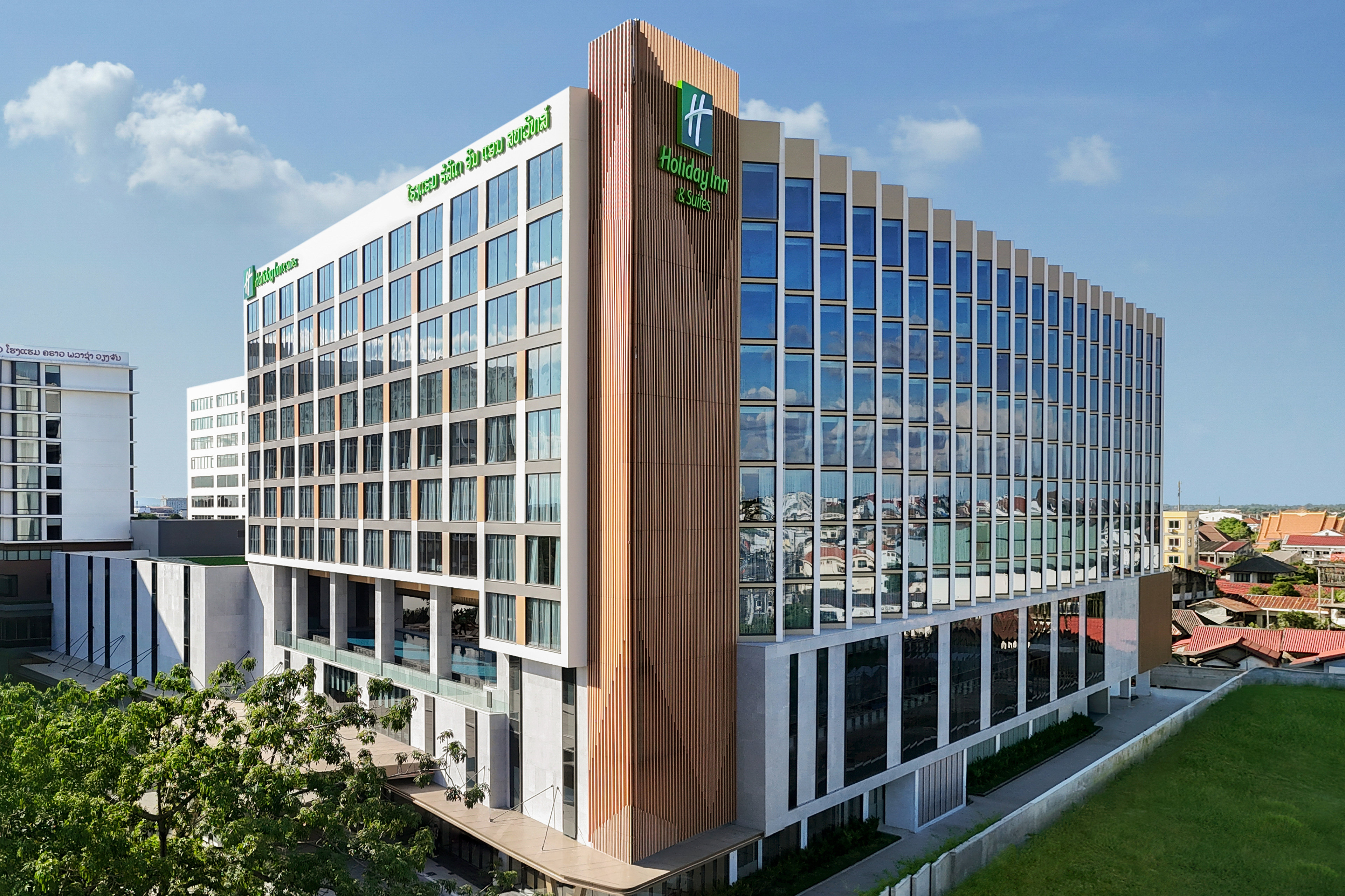 Holiday Inn & Suites VIENTIANE 3/42