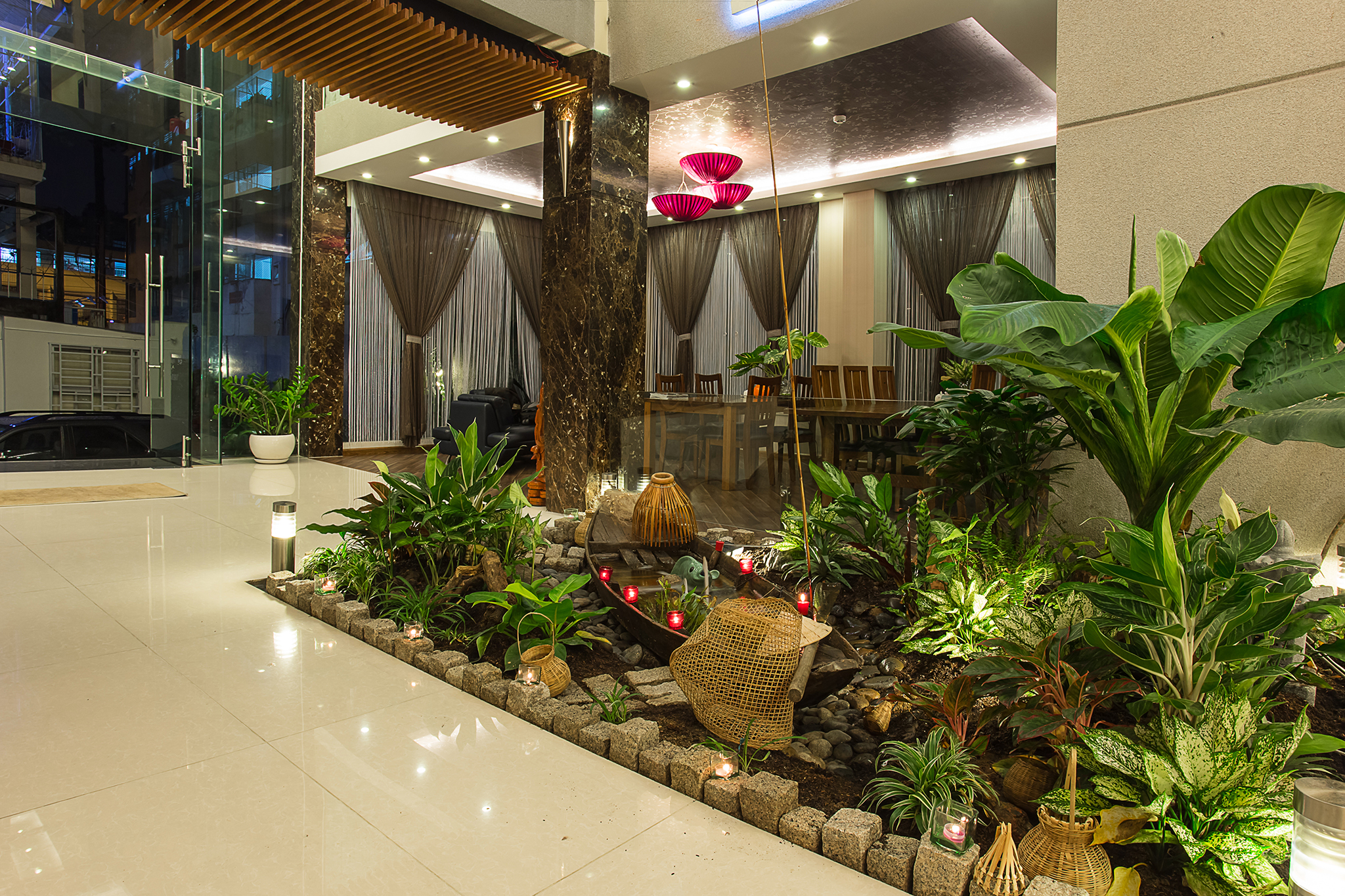 Valentine Hotel 6/36