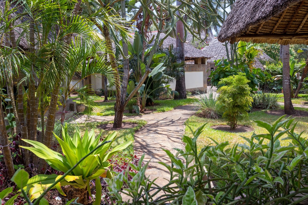 AESTUS VILLAS RESORT 33/50