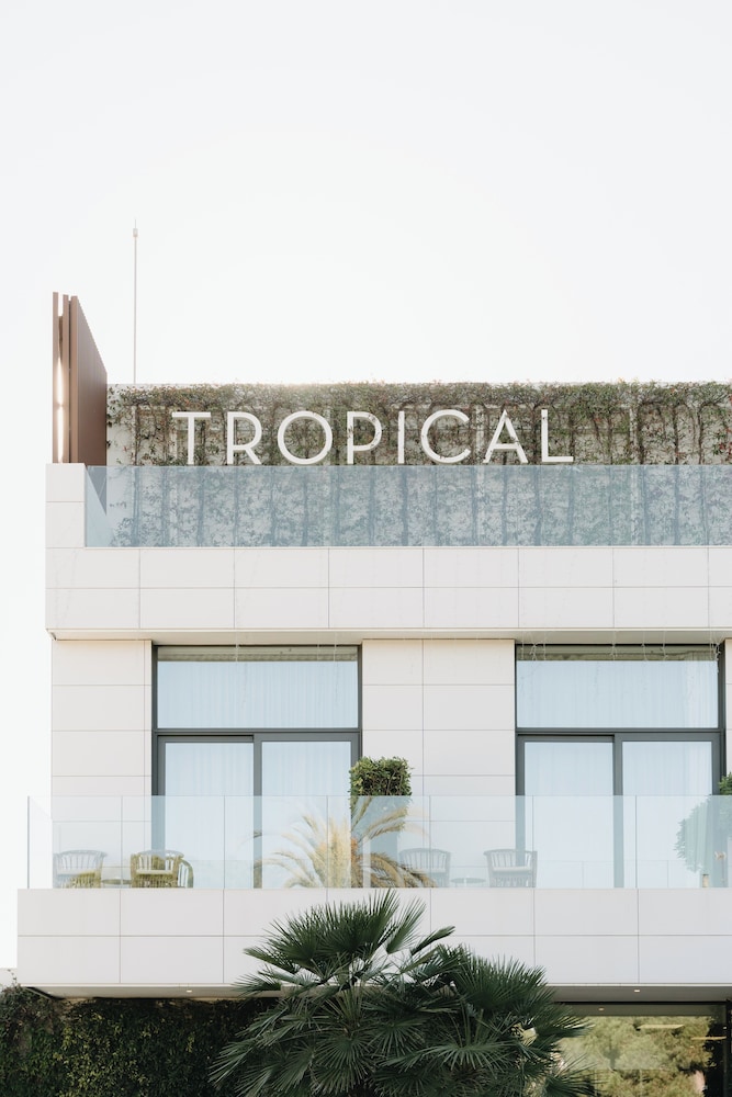 Hotel Tropical Gava Mar 1/50