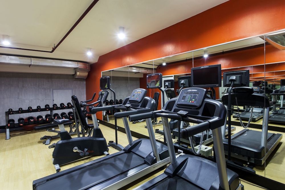 B Hotel Quezon City 10/39