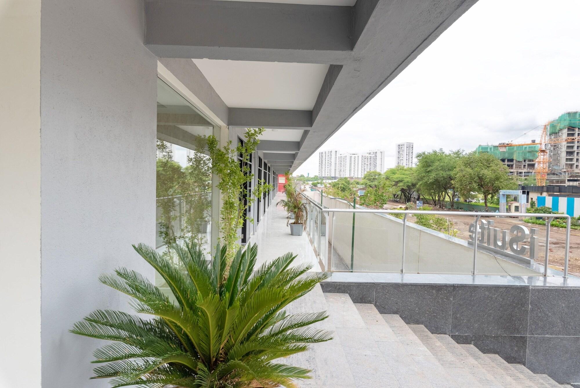 StayBird - B Suite, Business Hotel, Kharadi (ex I suite Beacon) 4/52