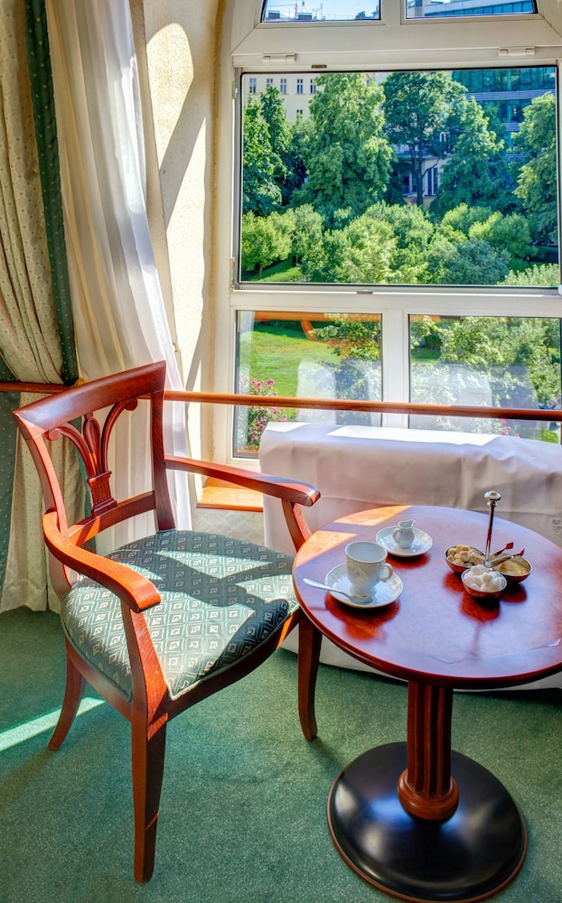 Adria Hotel Prague 32/46