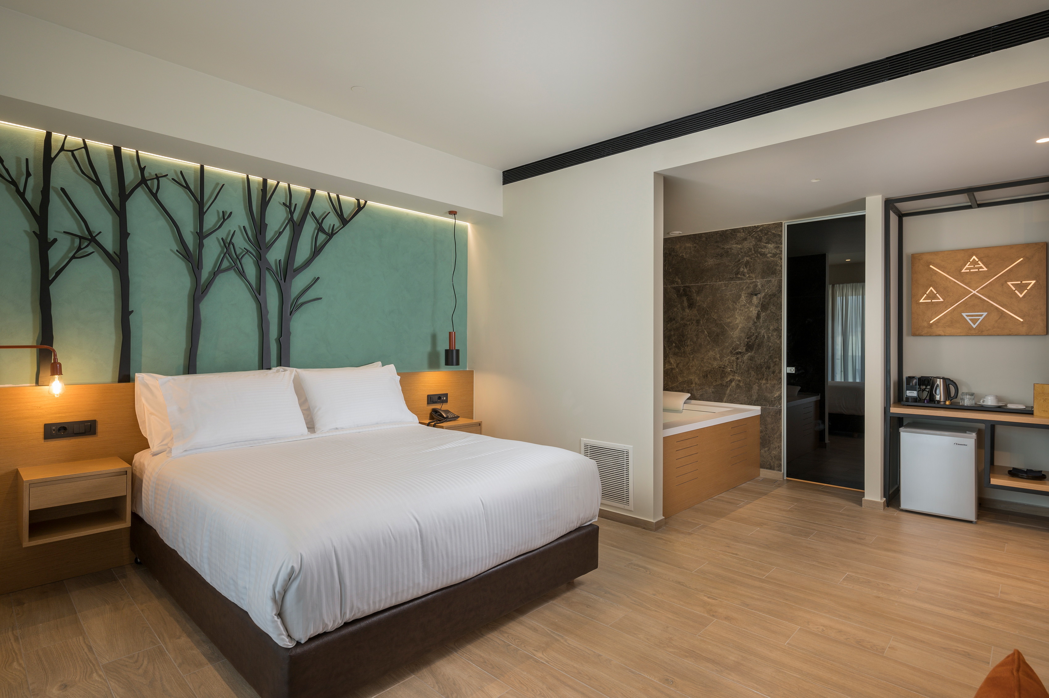 JUNIOR SUITE, CITY VIEW