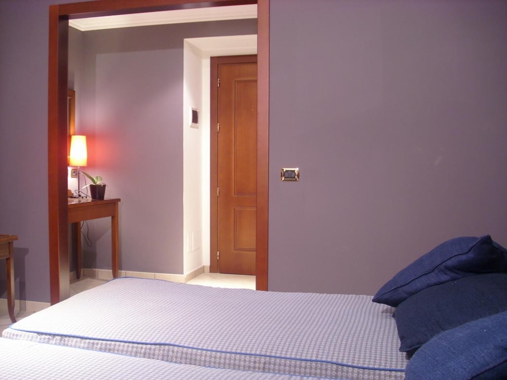 Hotel Taormina Roma 24/56