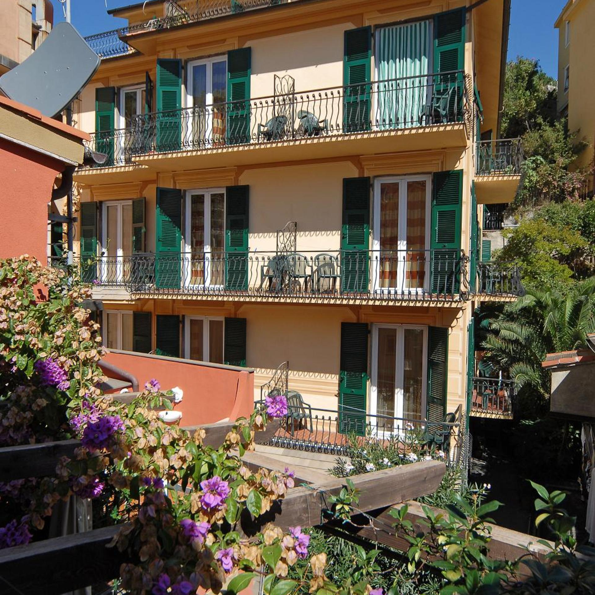 Albergo degli Amici 1/57