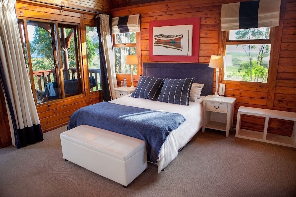LUXURY, DOUBLE BED