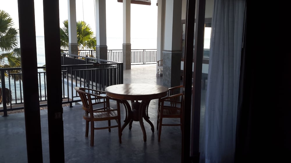 Amed Beach Villa 31/49