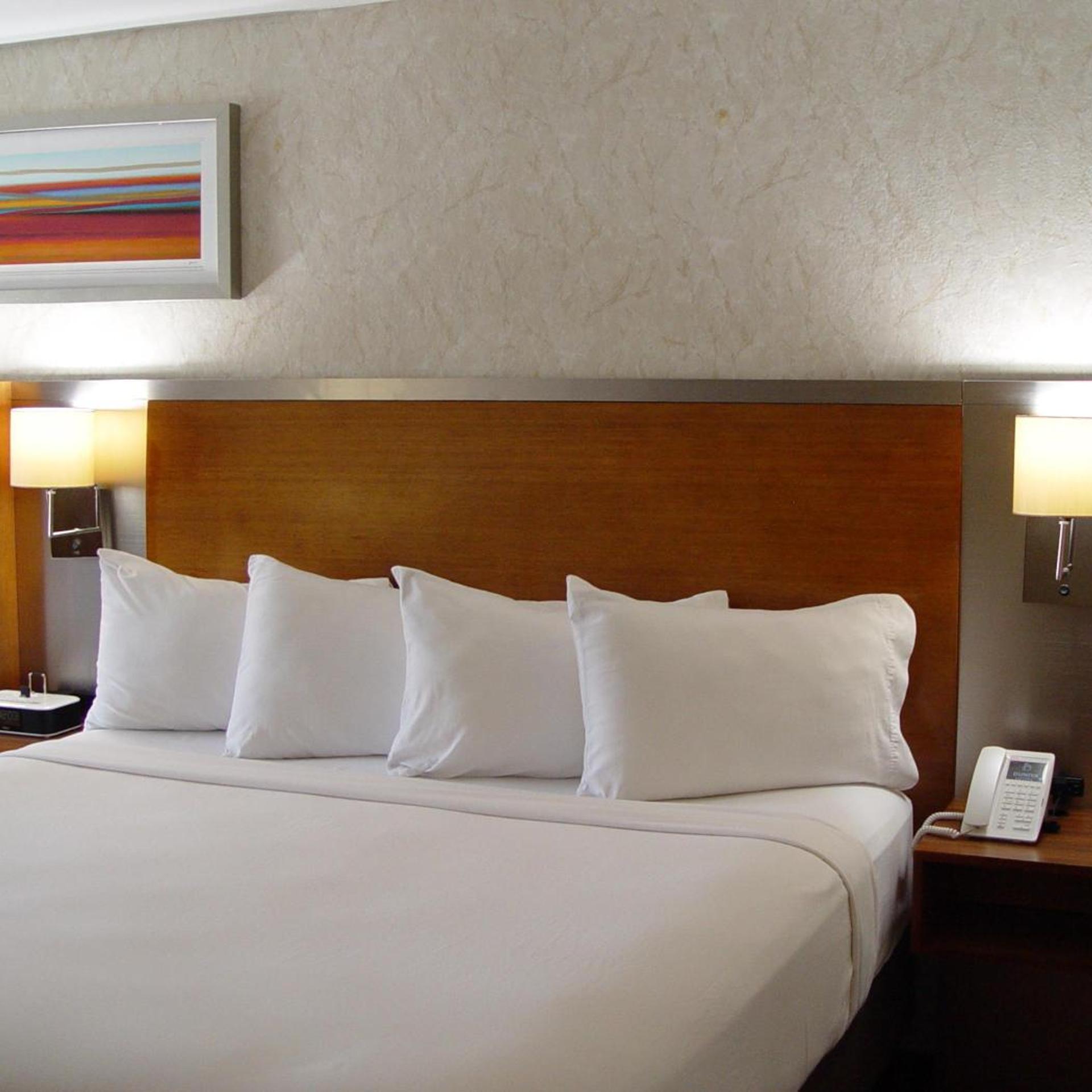 SureStay by Best Western Bakersfield Central 33/60