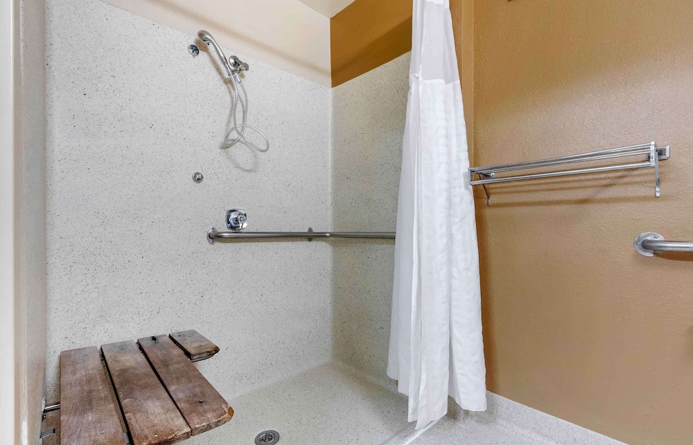 Extended Stay America Atlanta - Clairmont 33/35
