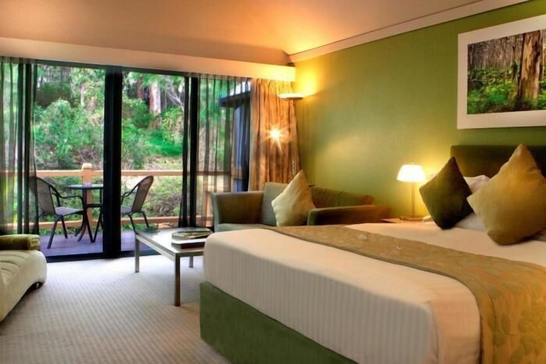 Spa, Luxury, Suite, Balcony