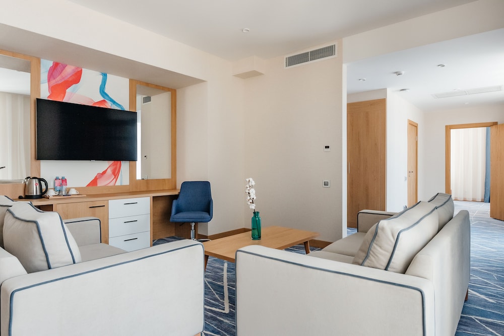 Ramada by Wyndham Astana 14/50