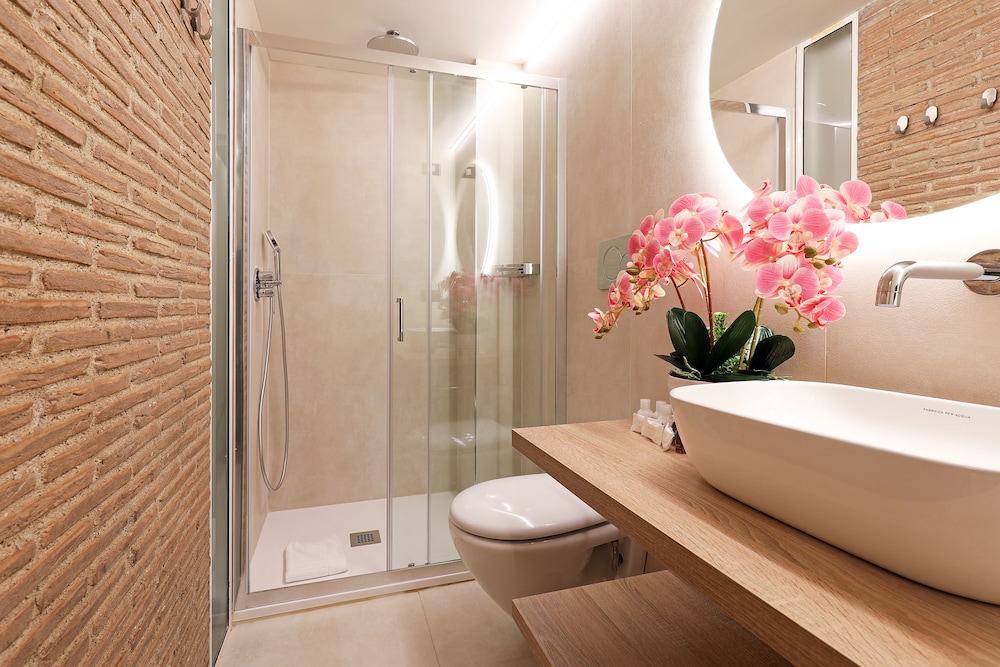 Grand Tour Roma Guest House 70/73