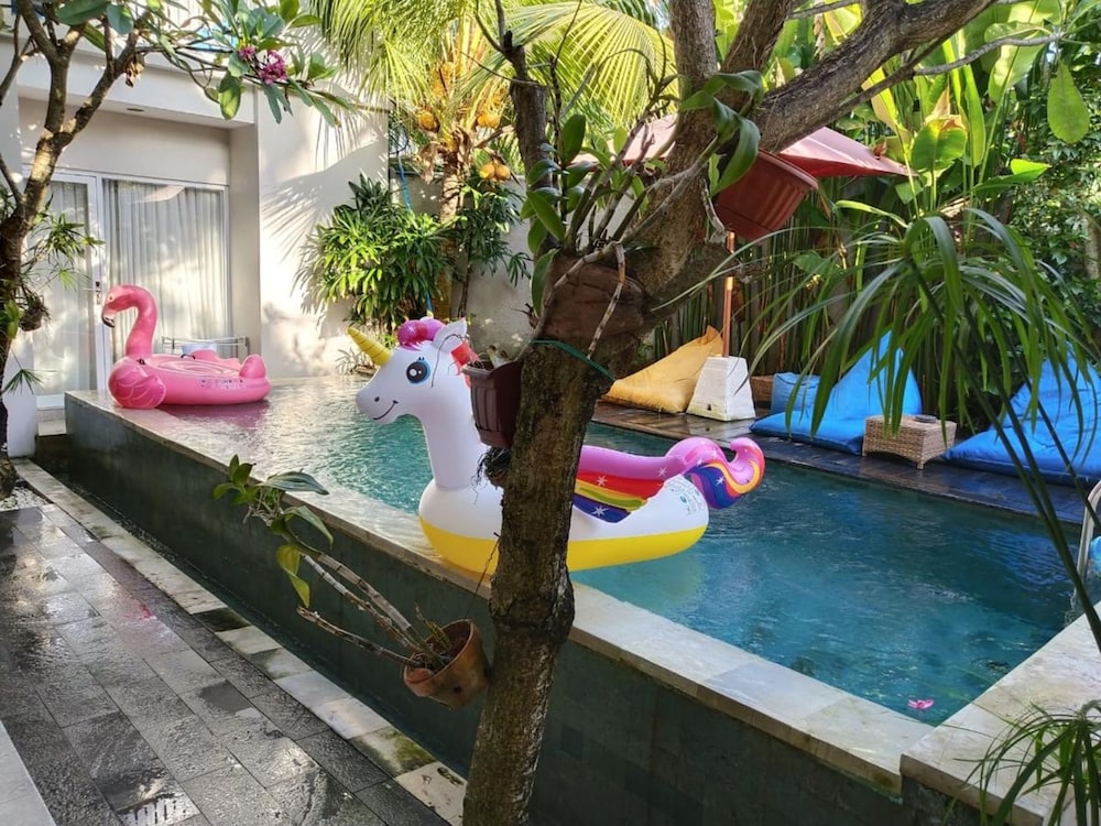 Hola Seminyak 33/50
