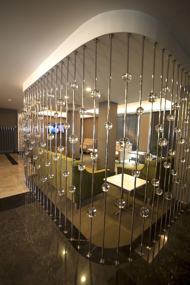 Yeni Bahar Otel 35/40
