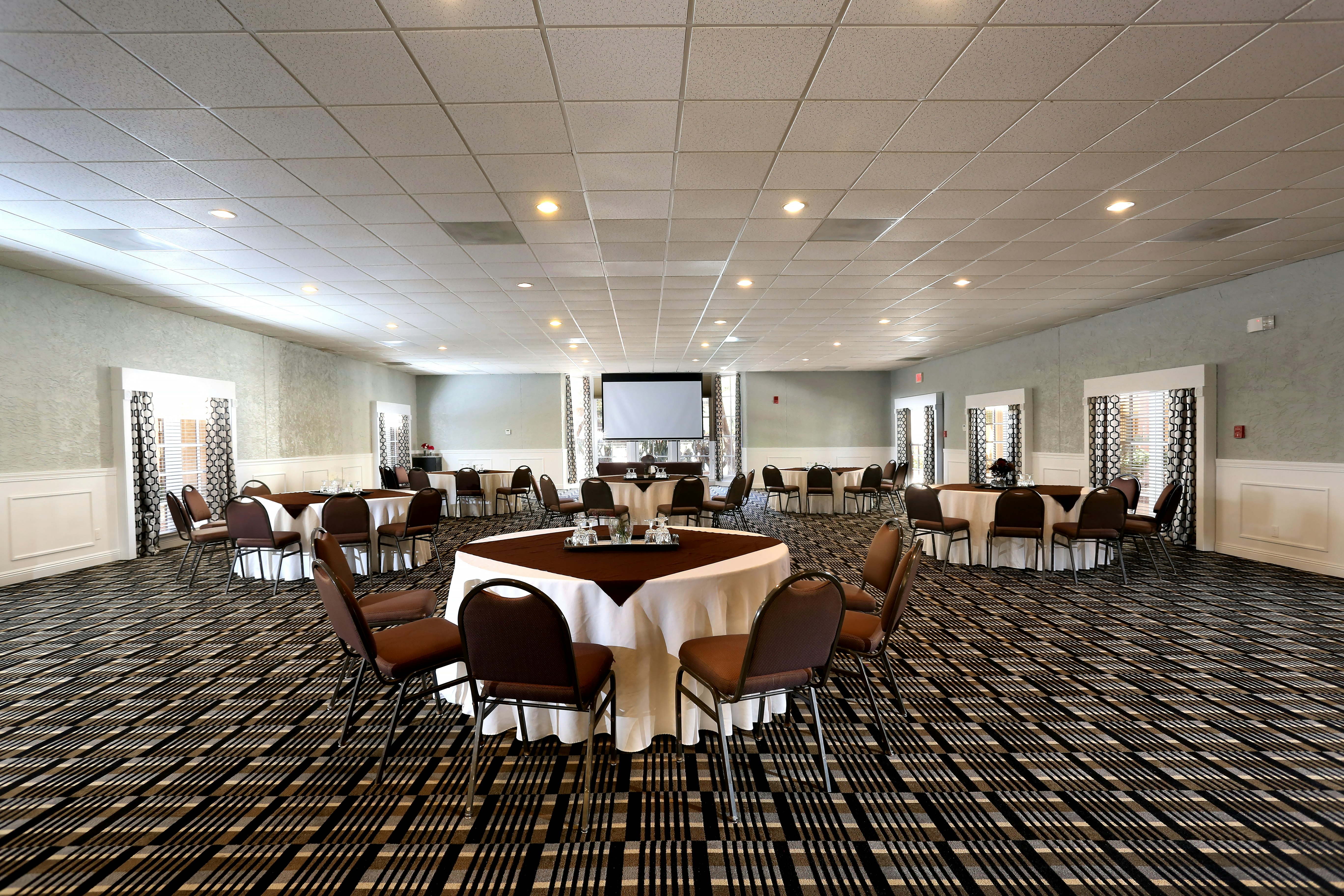 DoubleTree Suites by Hilton Tucson Airport 60/67