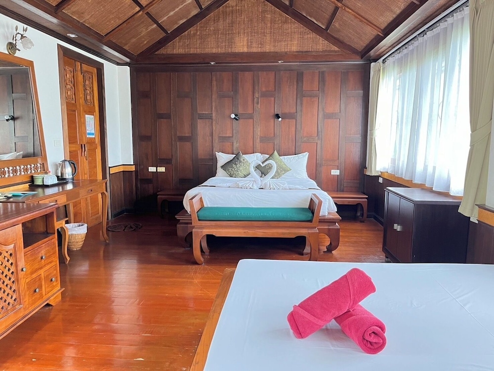 Coco Palm Beach Resort 20/66