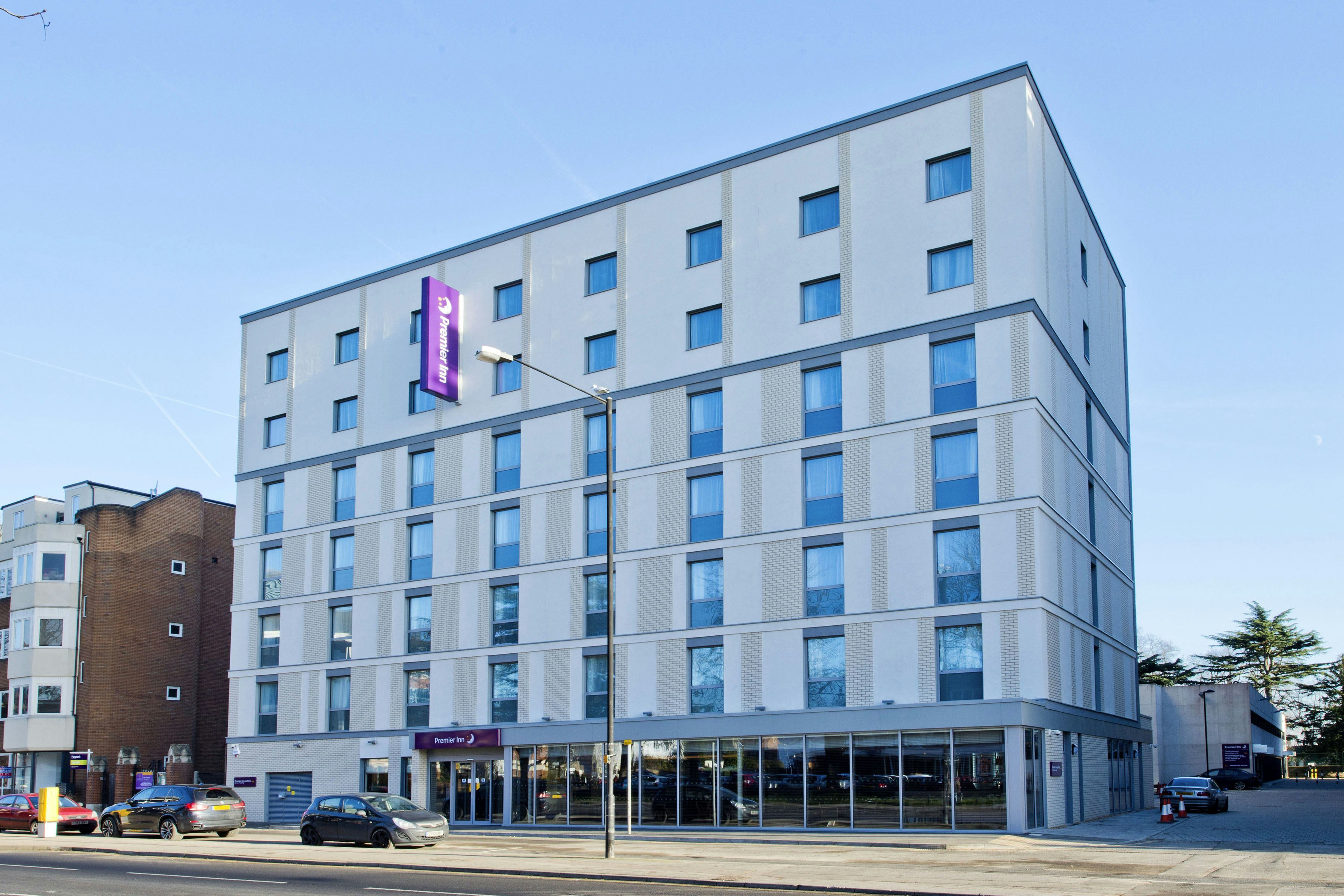 Premier Inn Slough Central South Windsor Road Hotel in Stanwell