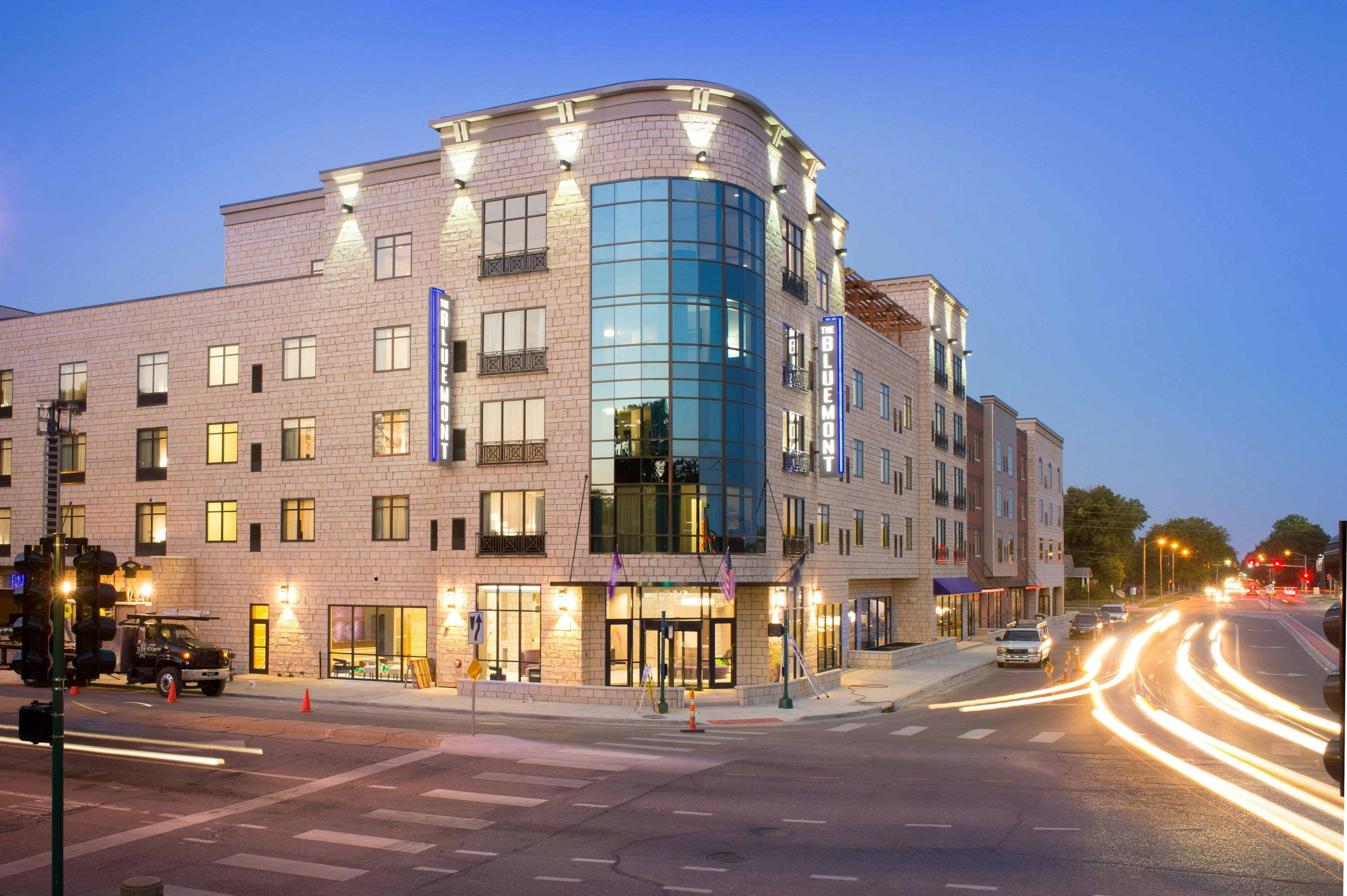 The Bluemont Hotel 5/80