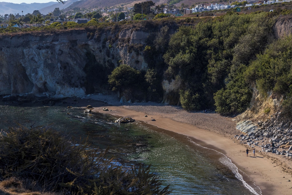 Inn at the Cove 51/64