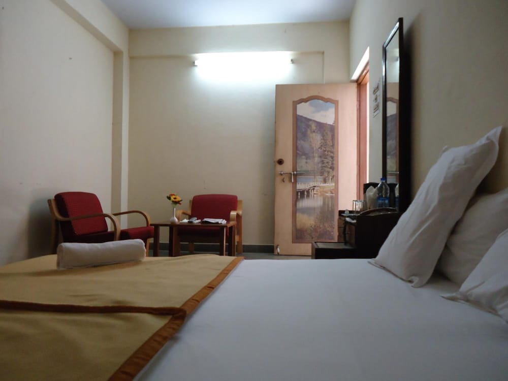 HOTEL KRISHNA 9/28