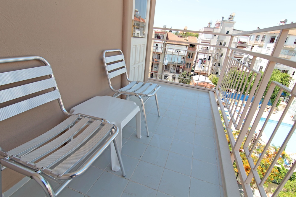 Perle Apart Hotel 3/48