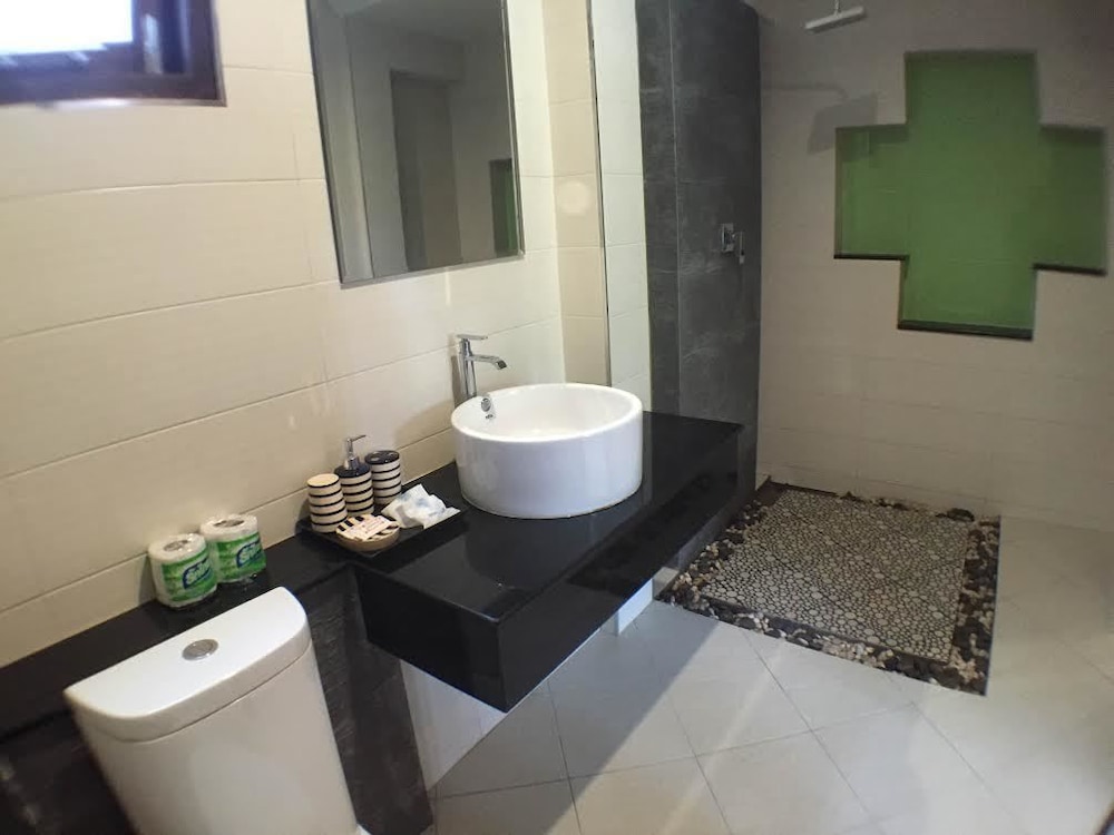 Lanta Intanin Resort 62/64