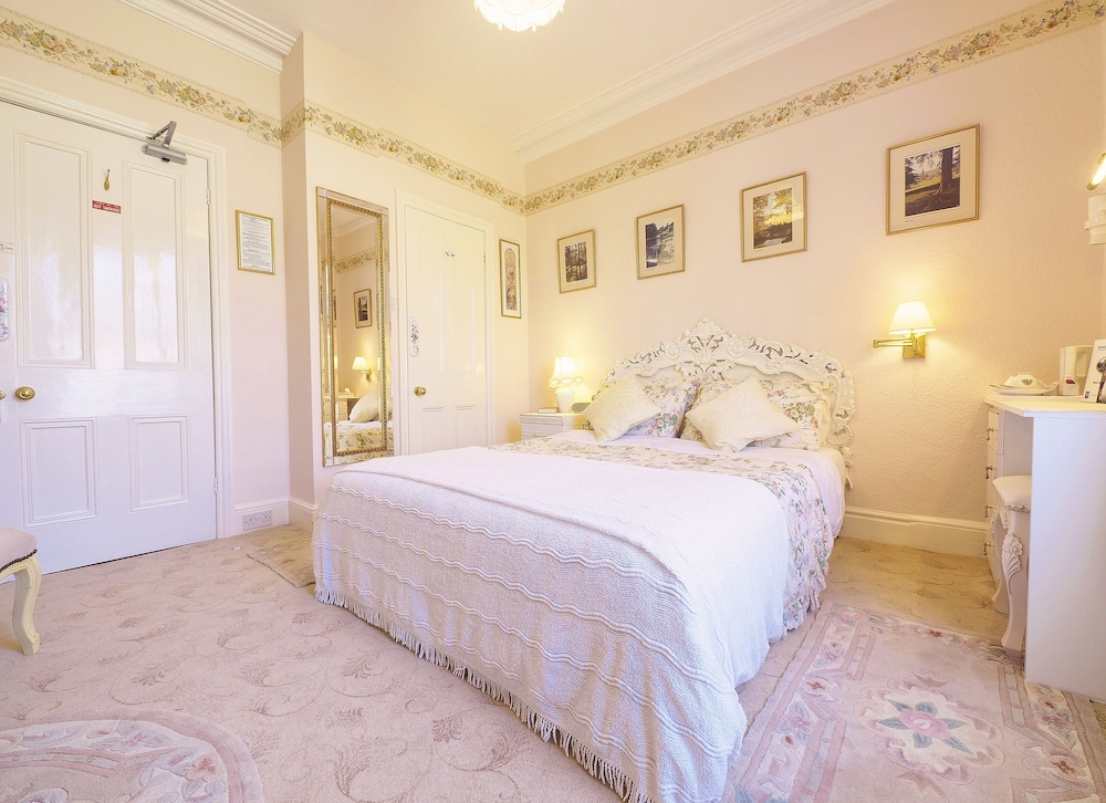 Braemar Bed & Breakfast 10/21