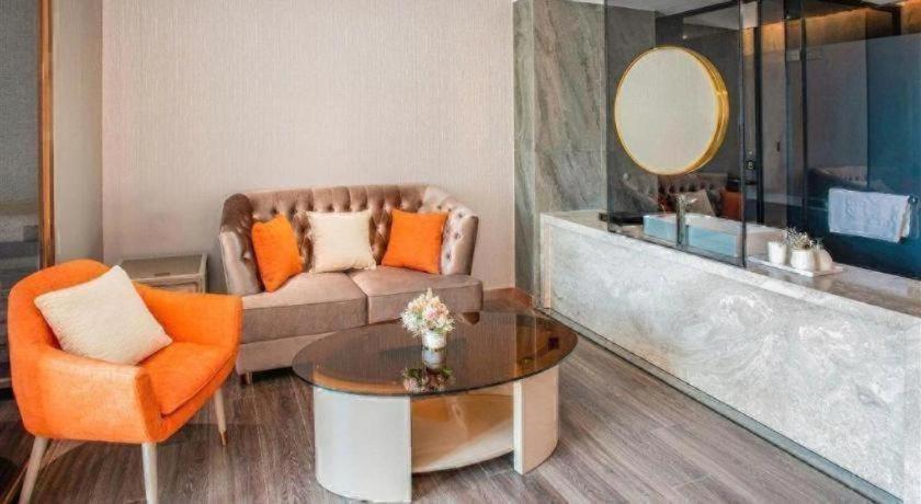 Tomeet Hotel 30/38