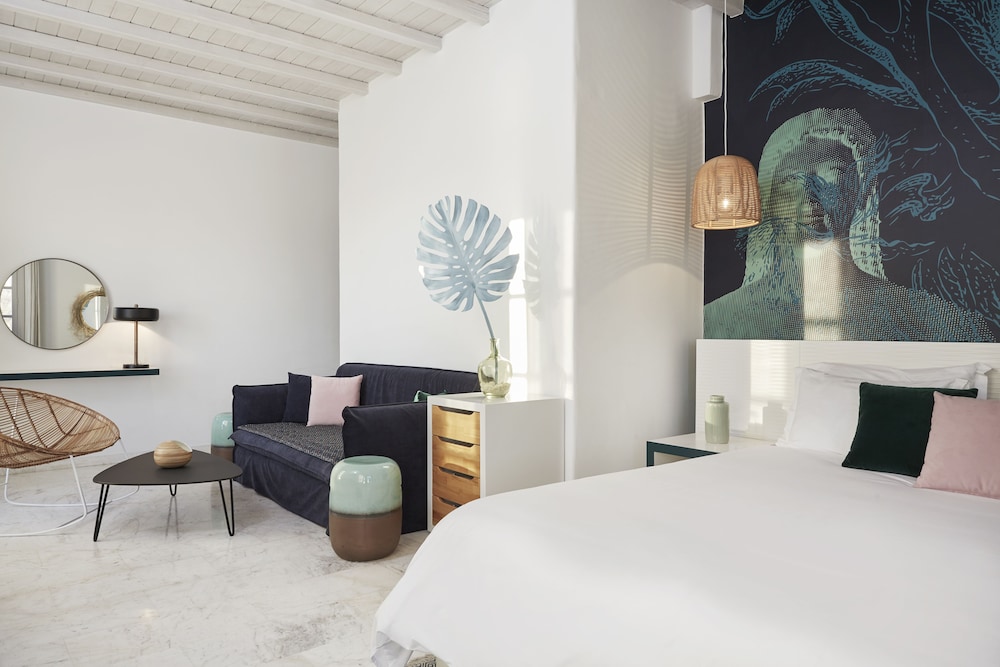 Kouros Hotel and Suites 7/41