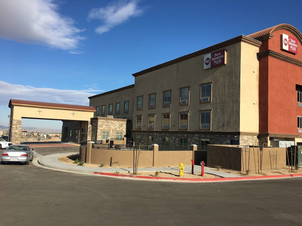 Best Western Plus New Barstow Inn & Suites 4/34