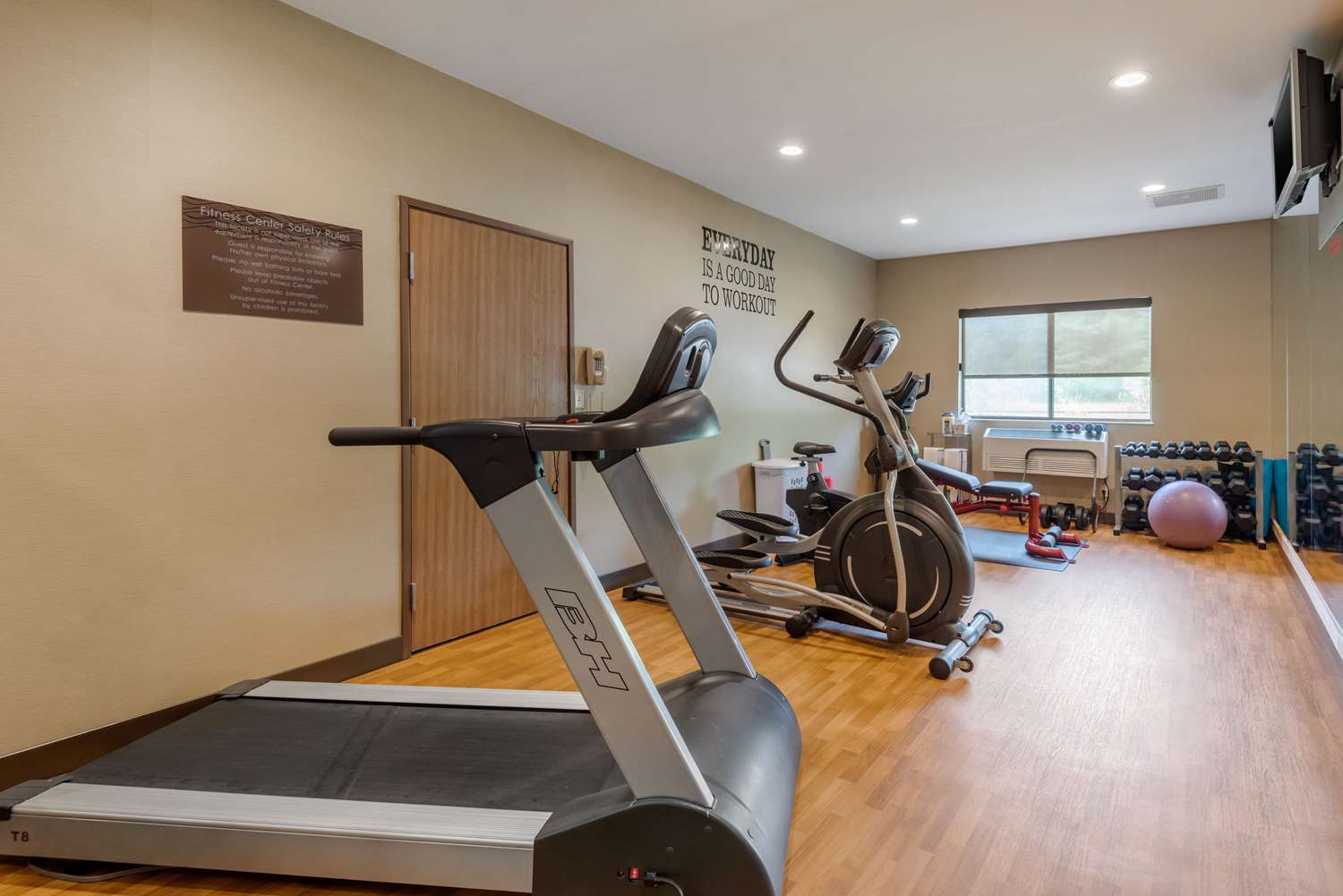 Comfort Inn Ellsworth - Bar Harbor 5/14