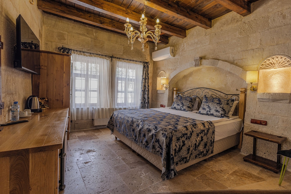 Comfort, Queen Bed, Sauna