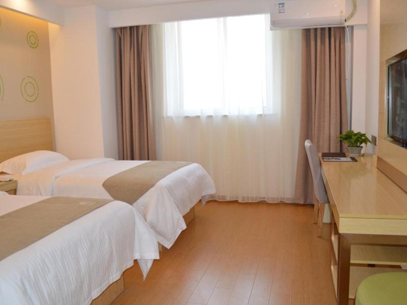 GreenTree Inn Huaian Xuyi Royal Garden Express Hotel 32/56