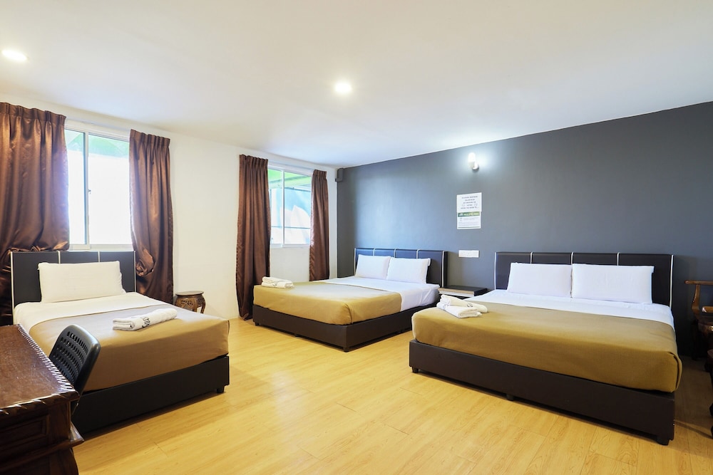 Uncle Guesthouse Kuala Terengganu by ZUZU 29/62