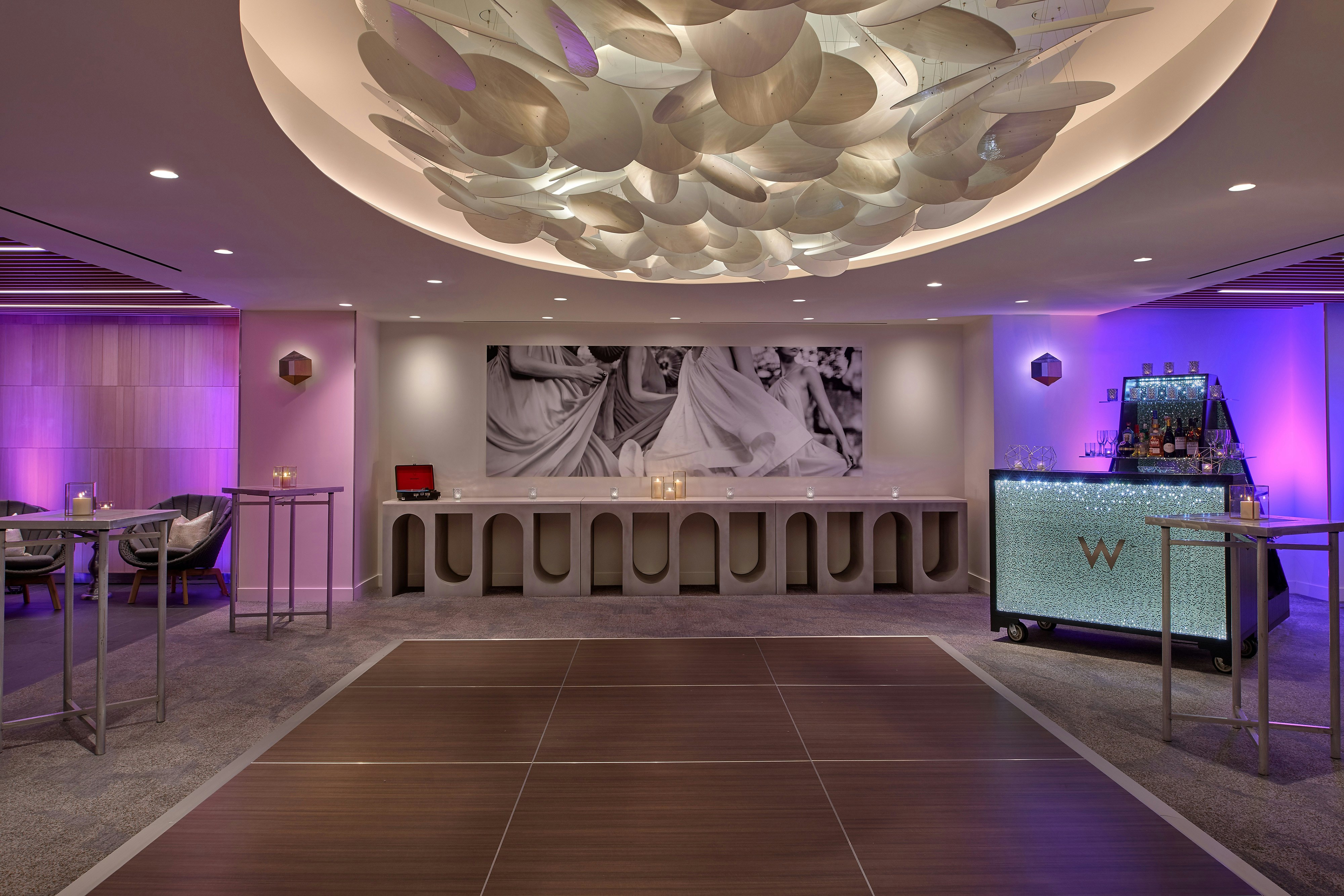 W Los Angeles West Beverly Hills 13/82