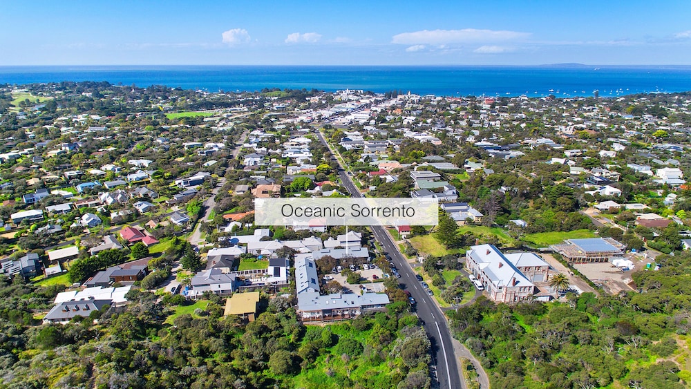 Oceanic Apartments Sorrento 57/69
