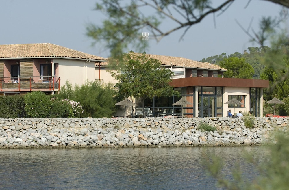 Hotel Phoebus Garden Spa 64/69