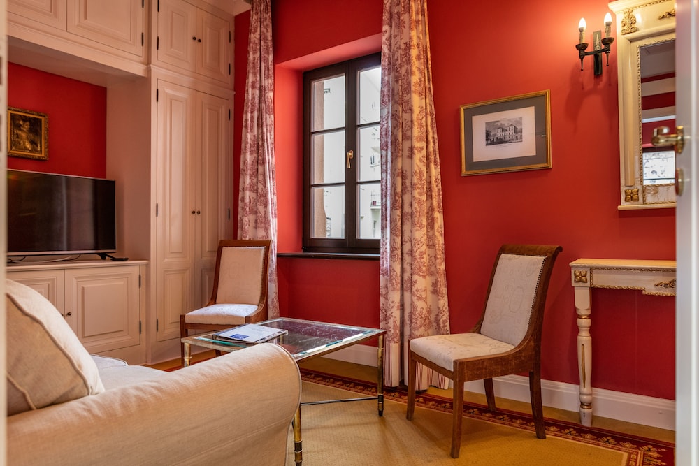 Hotel Grodek 37/50