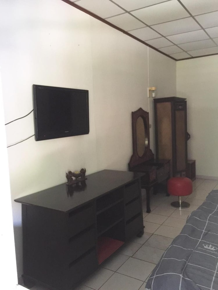 Nan Inn Bungalow 8/50