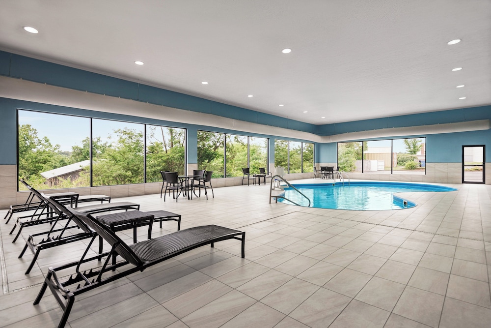 swimming pool spa
